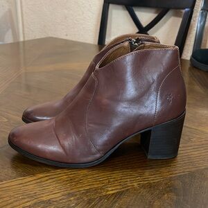 FRYE ANKLE BOOTS